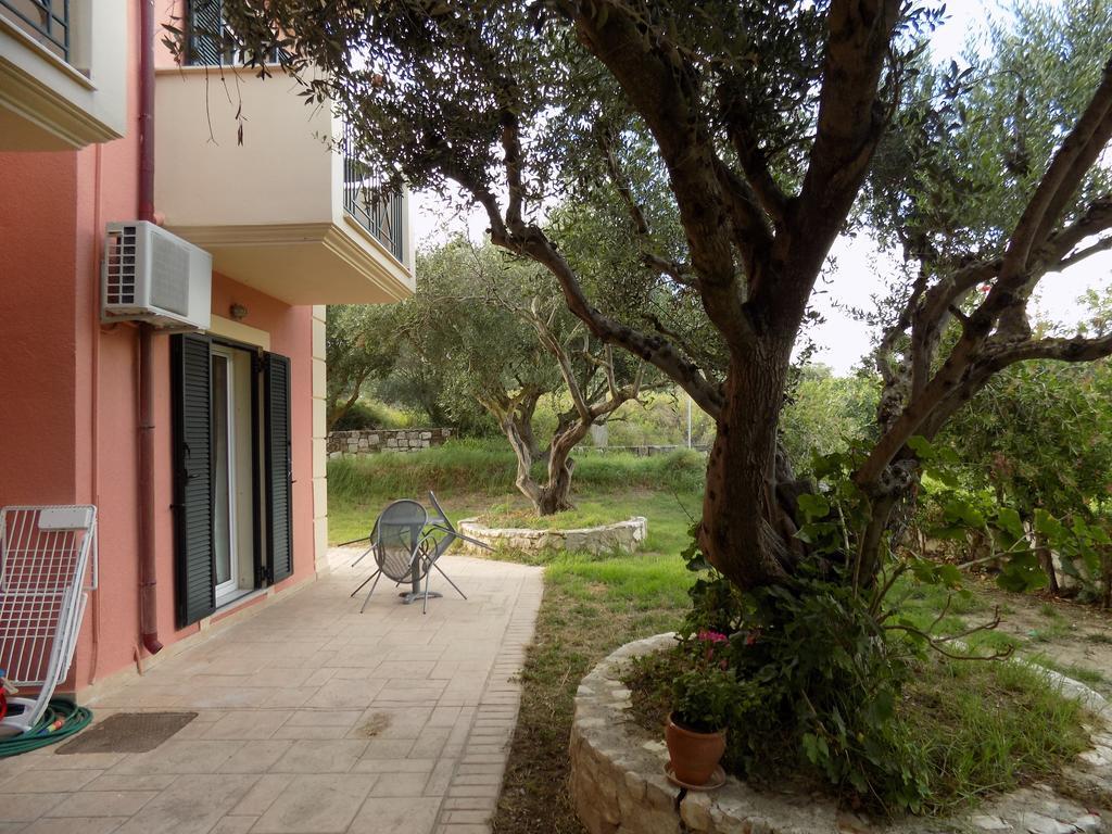 Kolona Apartments Lixouri Dış mekan fotoğraf